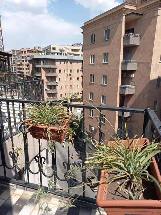 Loft Home In City Center Ereván Exterior foto